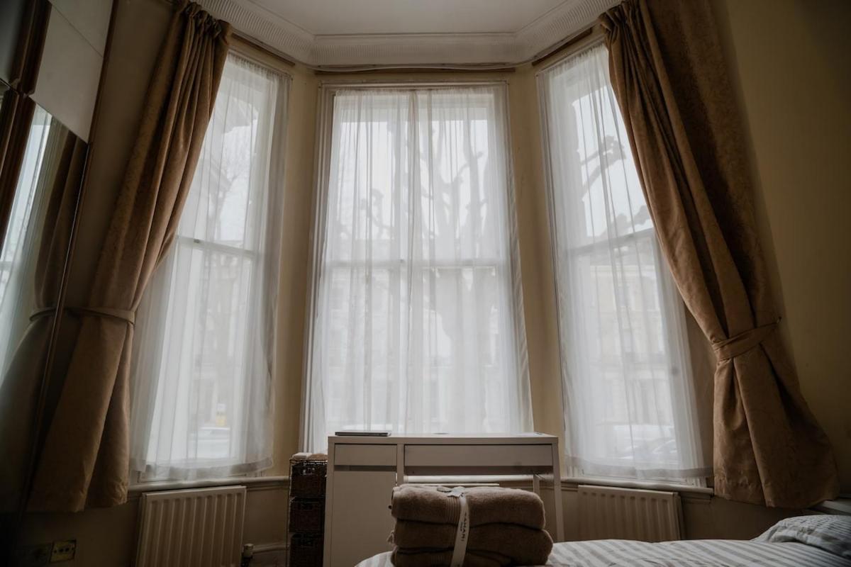 5 Stops From Everywhere - Balcony Flat Near Paddington *